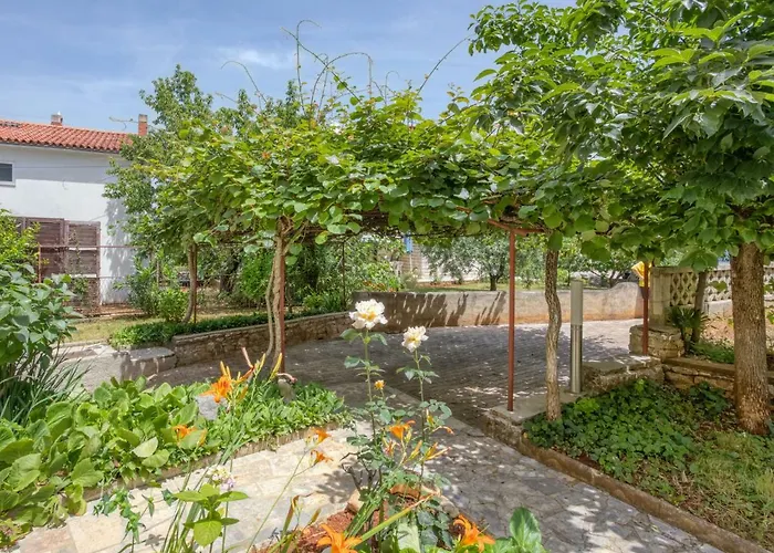 Daria-1 By Interhome 포레치