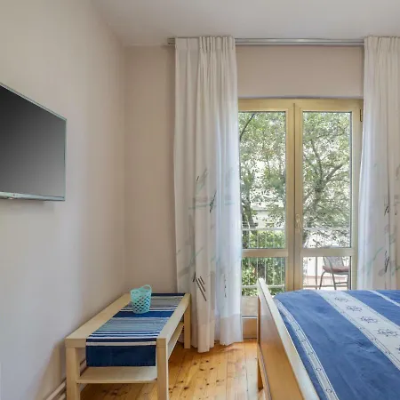 Daria-1 By Interhome *